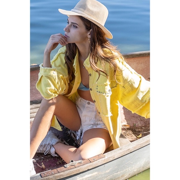 POL Yellow Raw Edge Reverse Seam Denim Shacket - Picture 7 of 8